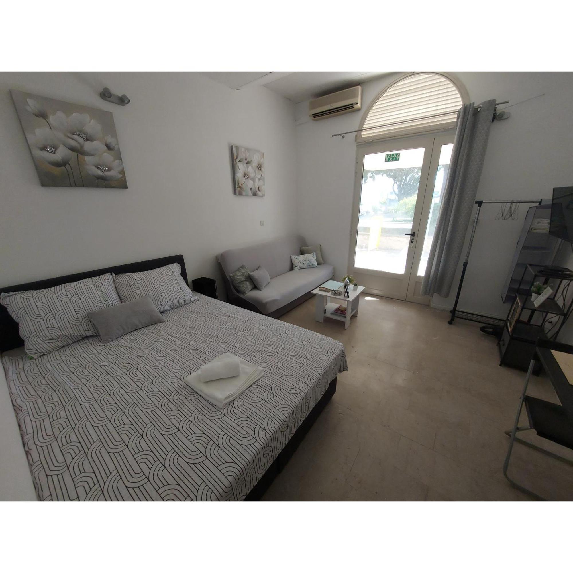 Studio Apartment Lee スプリト エクステリア 写真